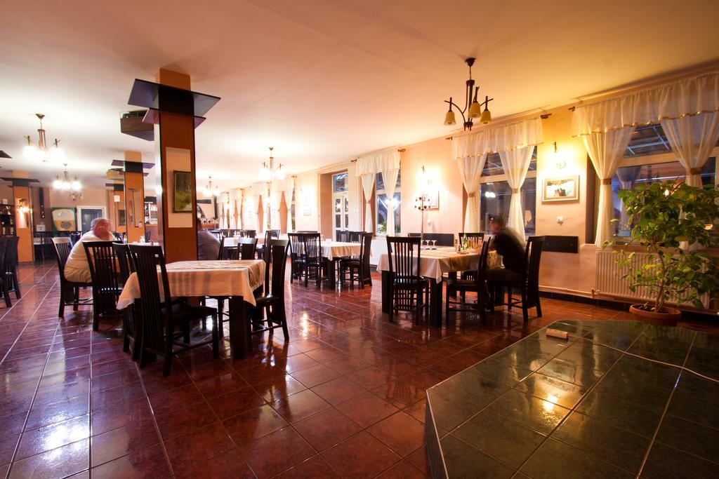 Filo Hotel Gheorgheni  Esterno foto